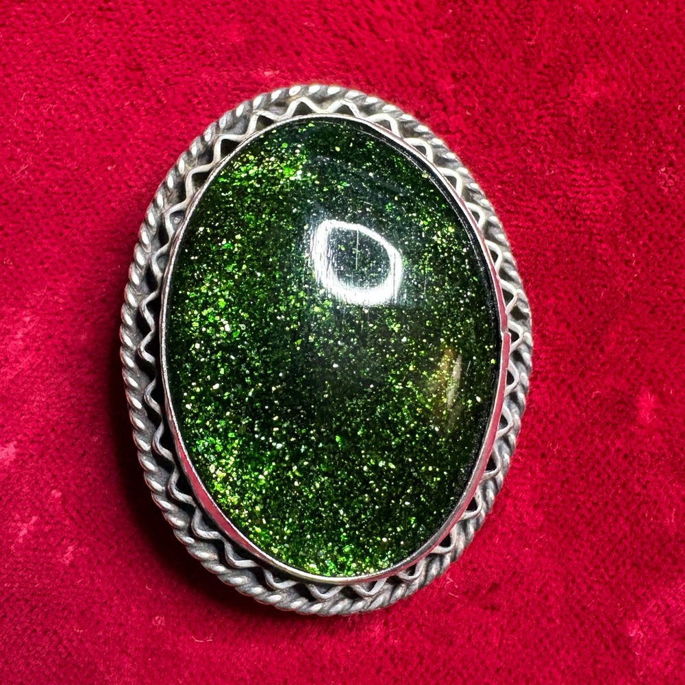 Pendant Brooch Cabochon Emerald Color Goldstone Gemstone 925 Sterling Silver
